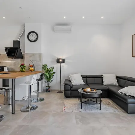 Plavi Dijamant Split